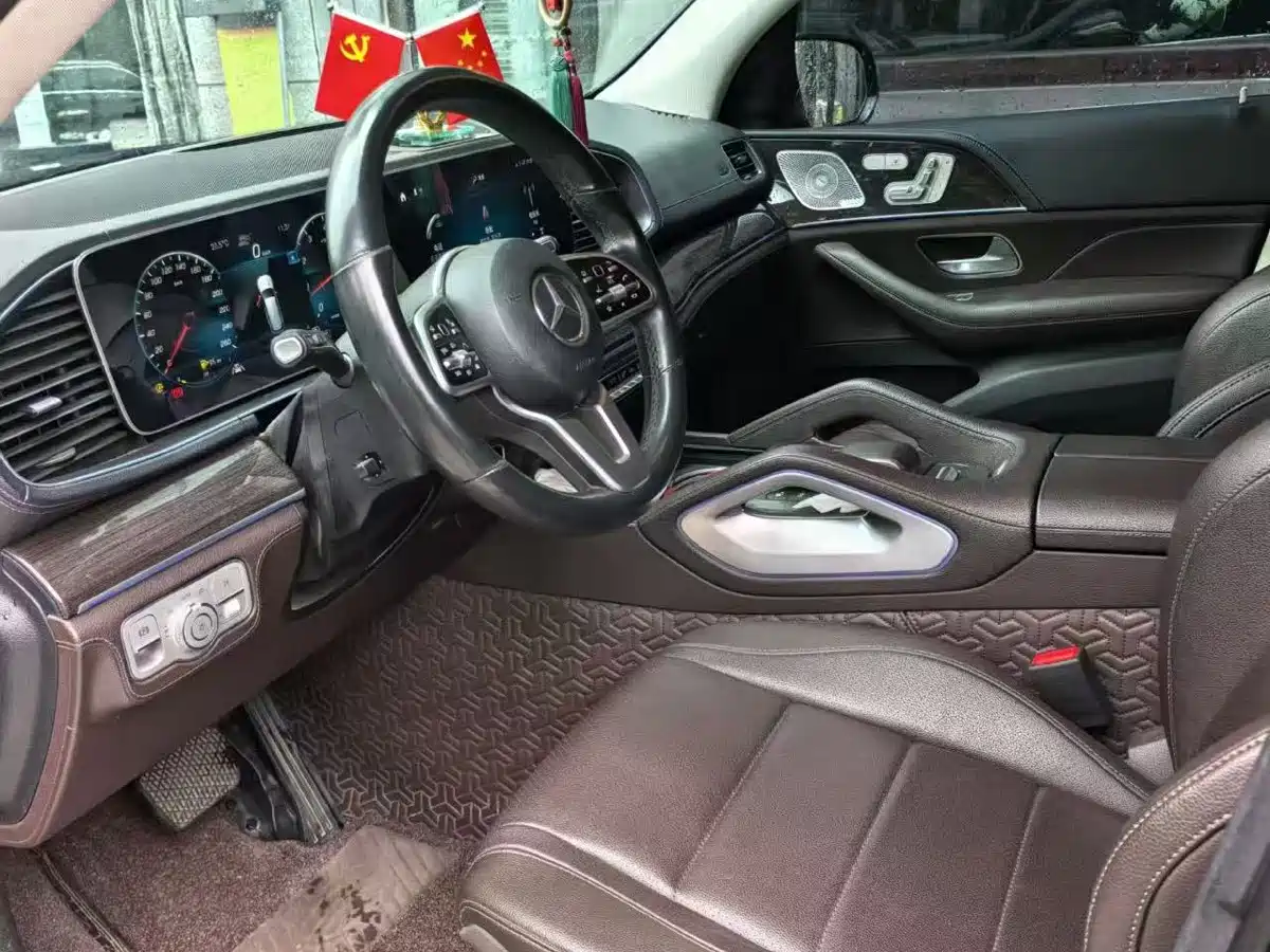 MERCEDES-BENZ GLS