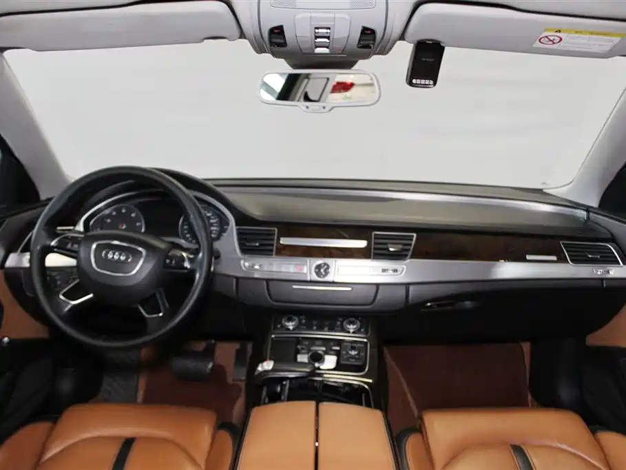 Audi A8 2017 A8L 45 TFSI quattro Comfort фото 9