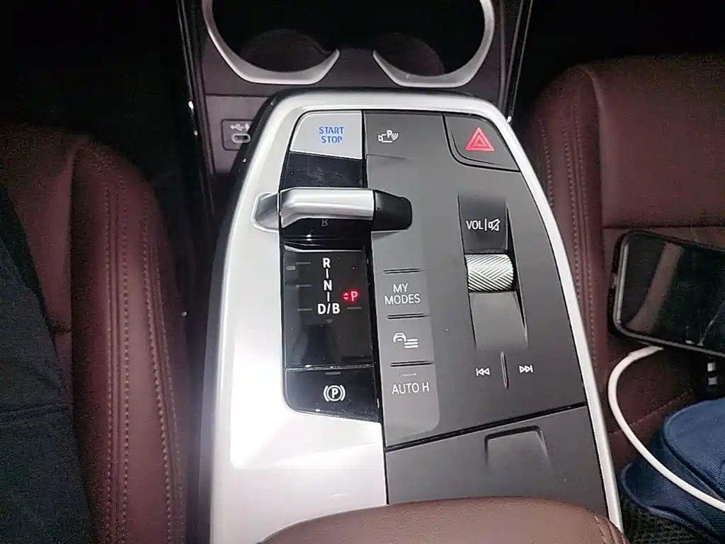 BMW iX1 2023 xDrive30L X Design Package фото 14