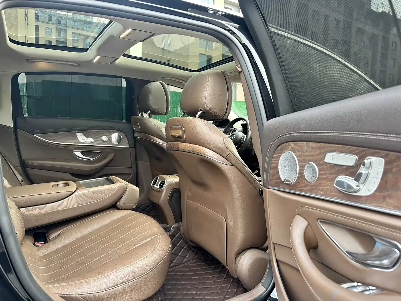 Mercedes-Benz E-Class 2019 Facelift E 300 L Luxury фото 4
