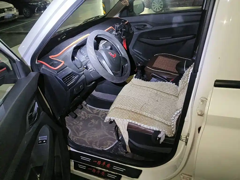 Wuling Motors Wuling Hongguang 2024 2021 1.5L S Basic LAR