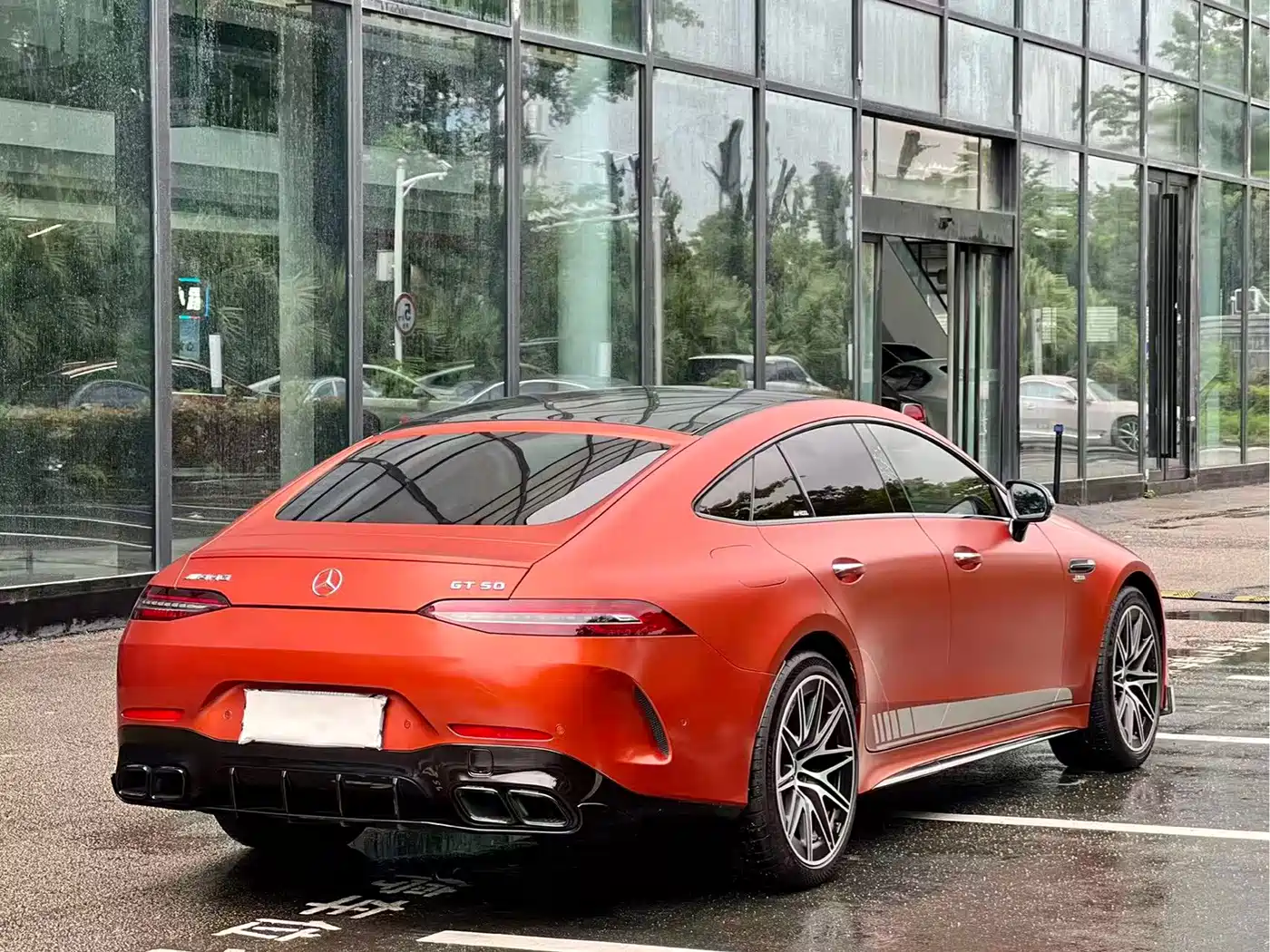 Фото 13 - Mercedes-Benz AMG GT