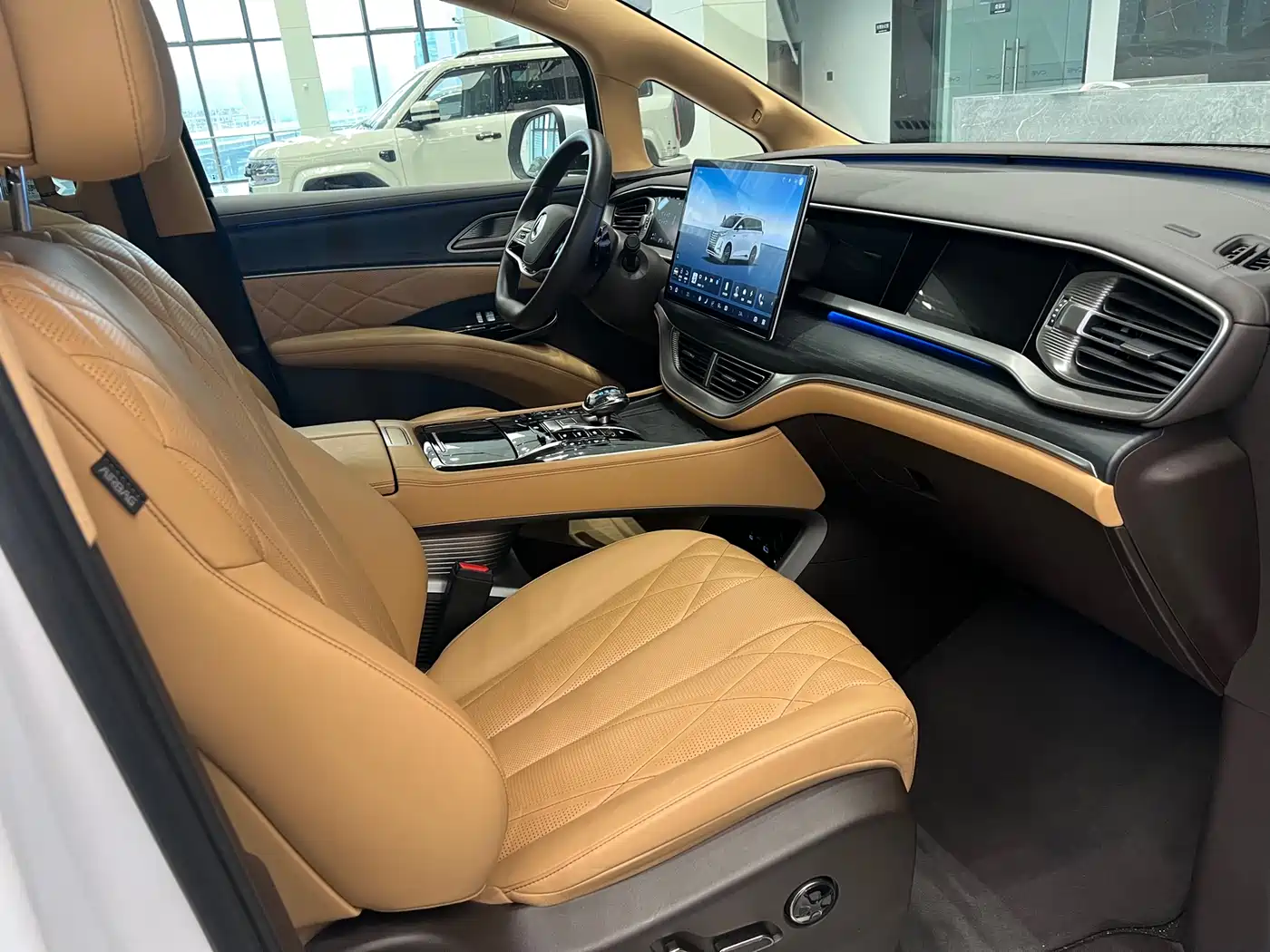 Denza D9 2025 Model DM-i Smart Drive Edition 1020 AWD Flagship фото 8