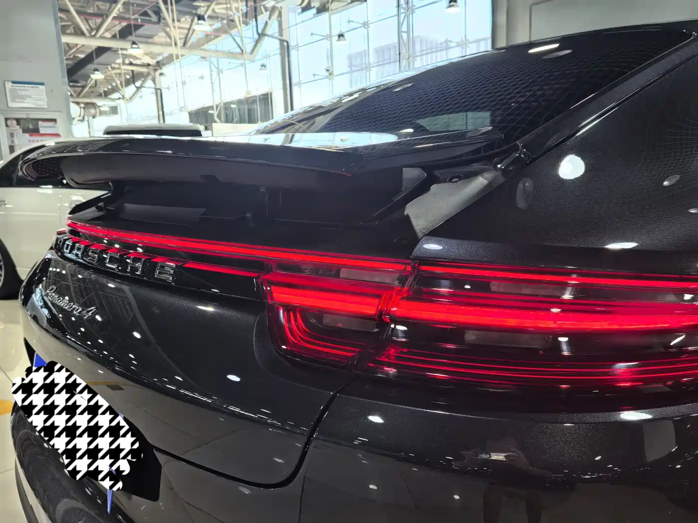 Porsche Panamera 2019 Panamera 4 Executive Long Wheelbase 2.9T фото 24