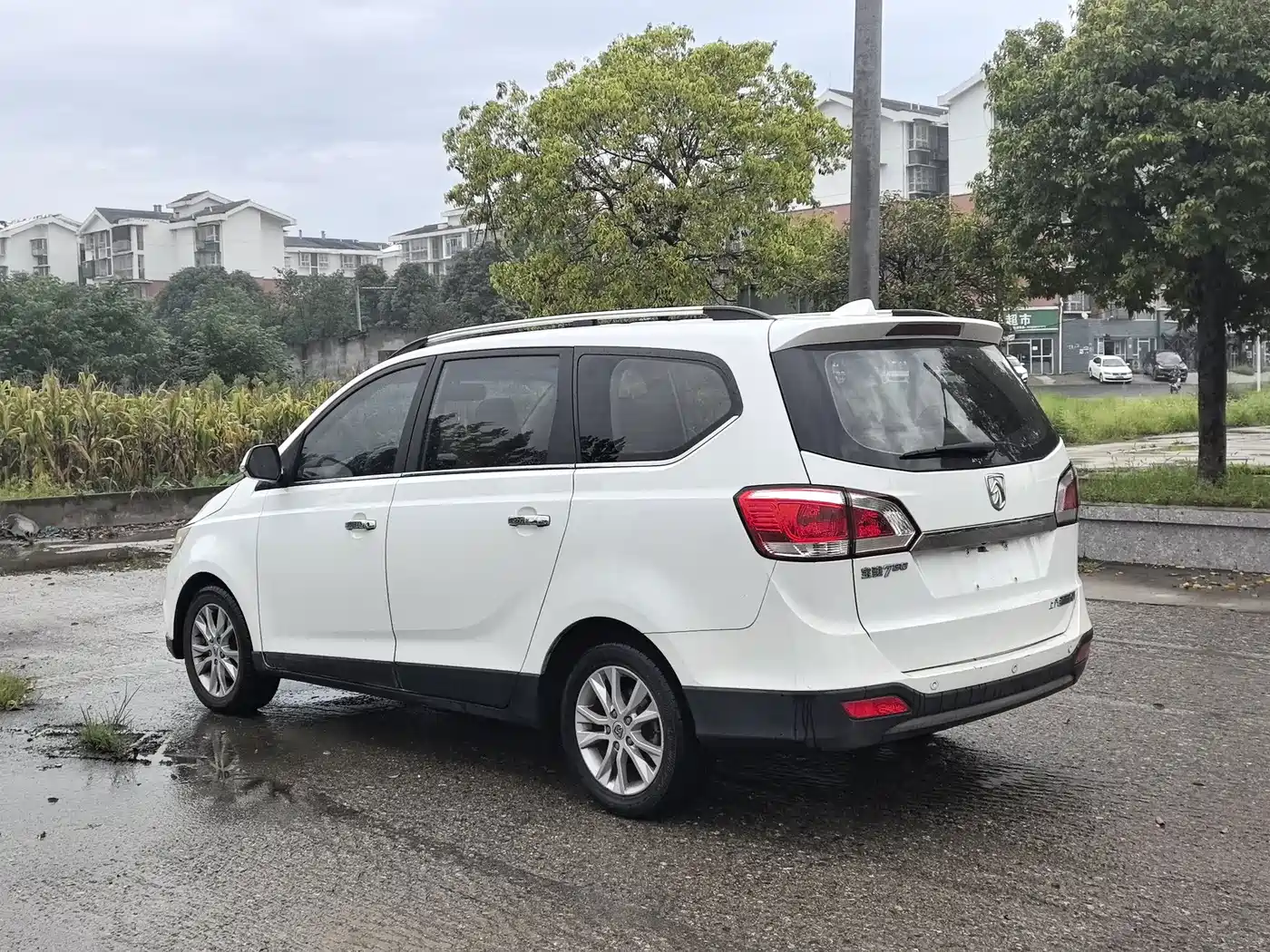 Baojun 730 2014 2014 1.5L Manual Luxury 7-seater