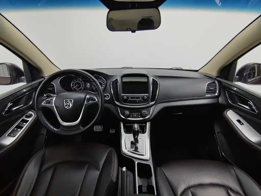 Baojun 560 2017 2016 1.8L iAMT Luxury