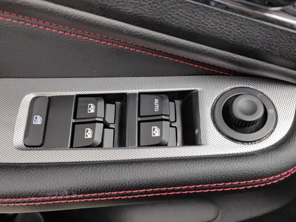 Baojun 560 2017 2016 1.8L iAMT Luxury