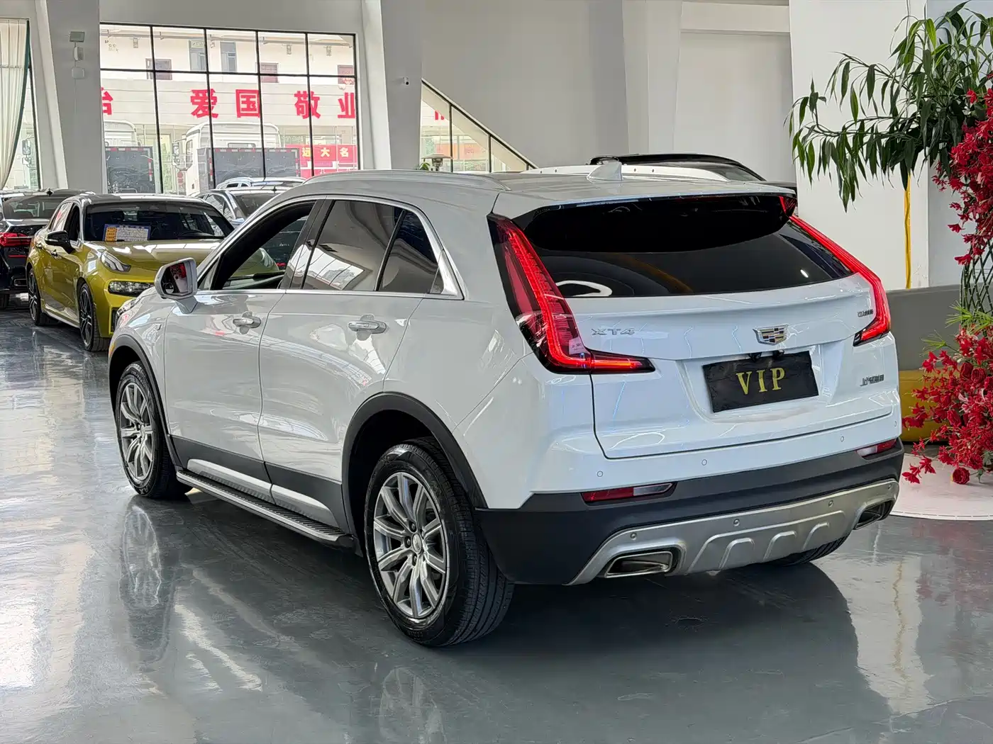 Cadillac XT4 2019 2018 28T FWD Leading Edition