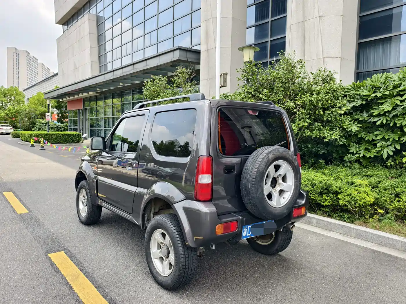 Suzuki Jimny (Import) 2011 2011 1.3 AT Navigation Edition