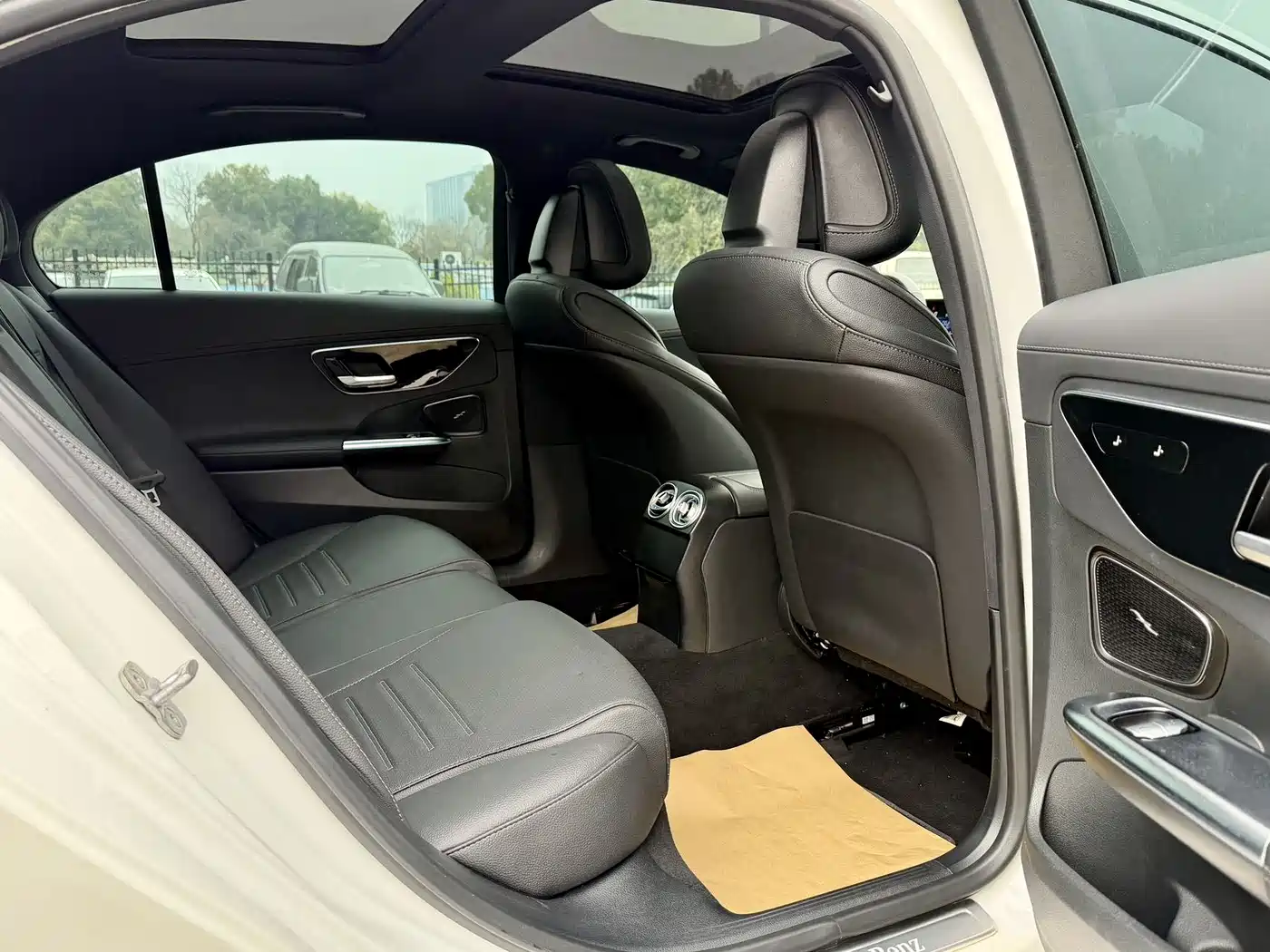 Mercedes-Benz C-Class 2024 C 260 L Sport фото 16