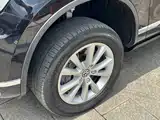 Фото 9 - Volkswagen Touareg