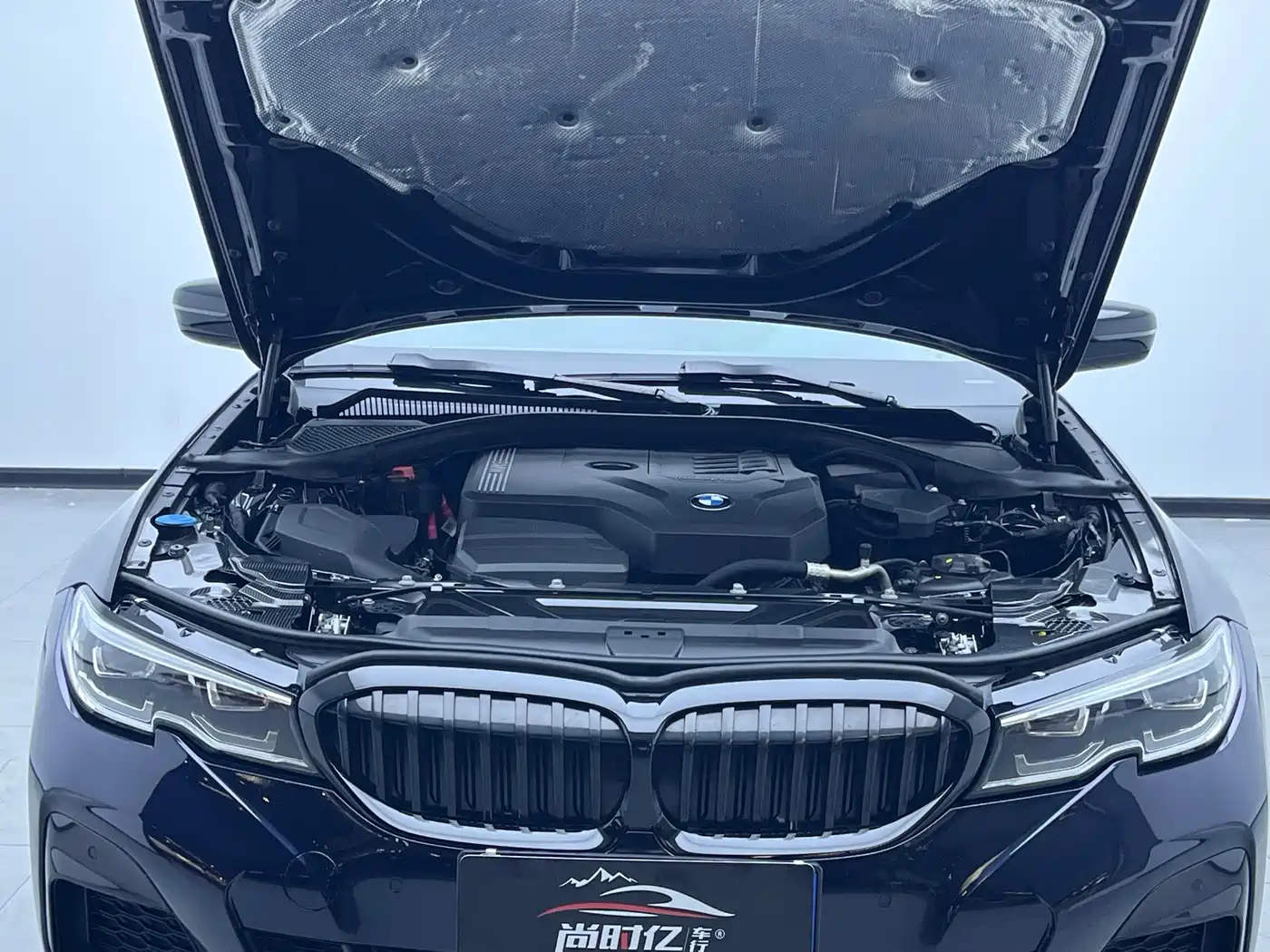 BMW 3 Series 2022 325Li M Sport Shadow Edition фото 21