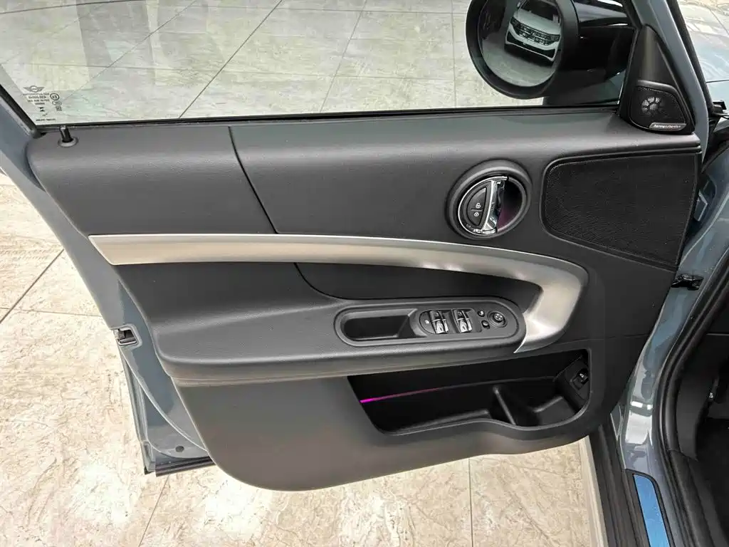 MINI COUNTRYMAN 2024 2023 Facelift 1.5T COOPER ALL4 Connoisseur