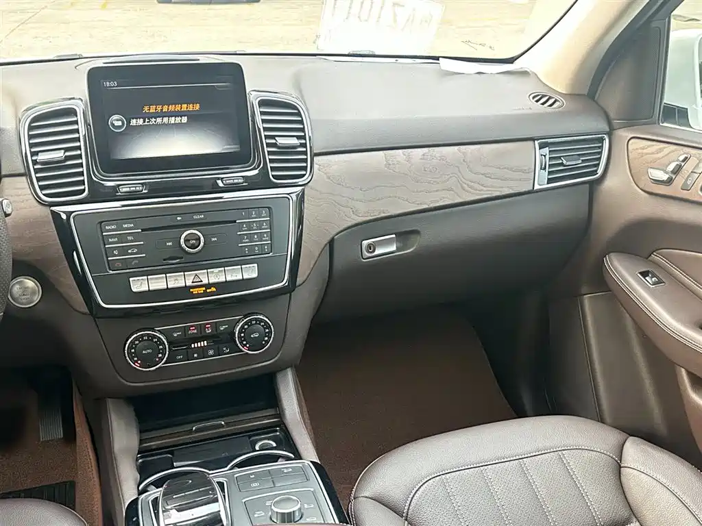 Mercedes-Benz GLE 2017 GLE 320 4MATIC Luxury фото 10