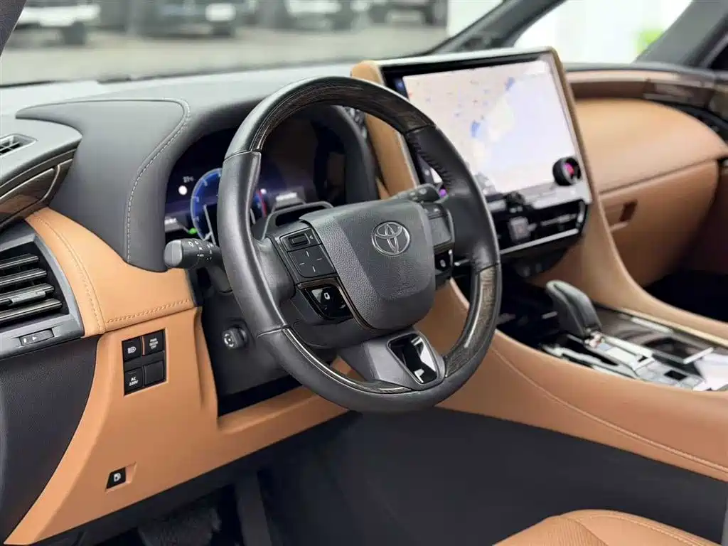 Toyota Alphard 2024 Hybrid 2.5L Ultimate Enjoyment Edition фото 6