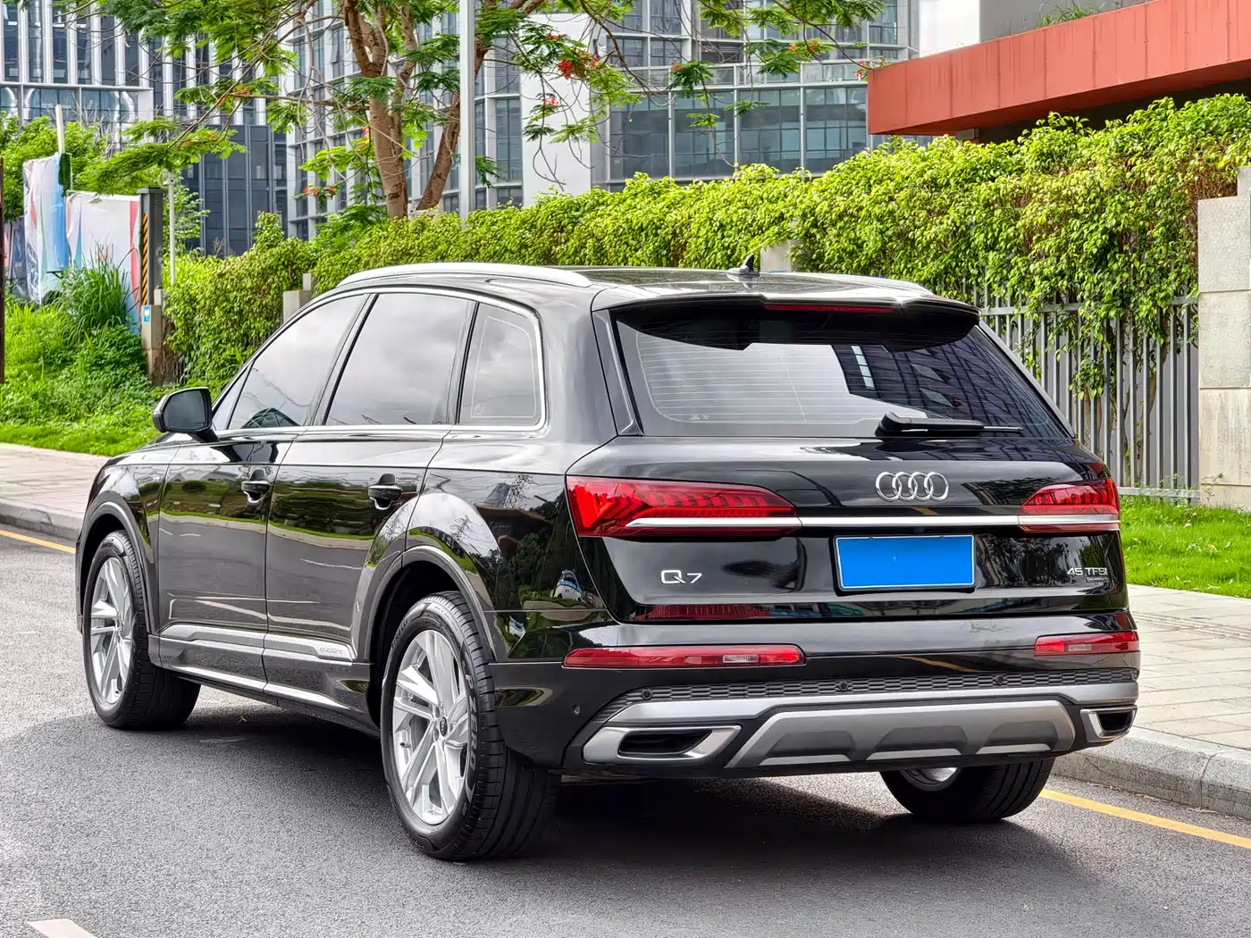 AUDI Q7