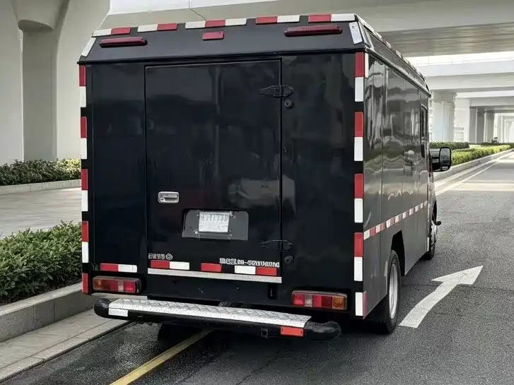 Jiangling JMC Fushun 2026 2025 Model 2.0T Manual Diesel Long Wheelbase High Roof Heavy-duty Version 2/3 Seats