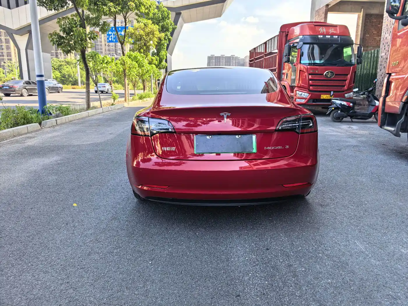 Фото 6 - Tesla Model 3