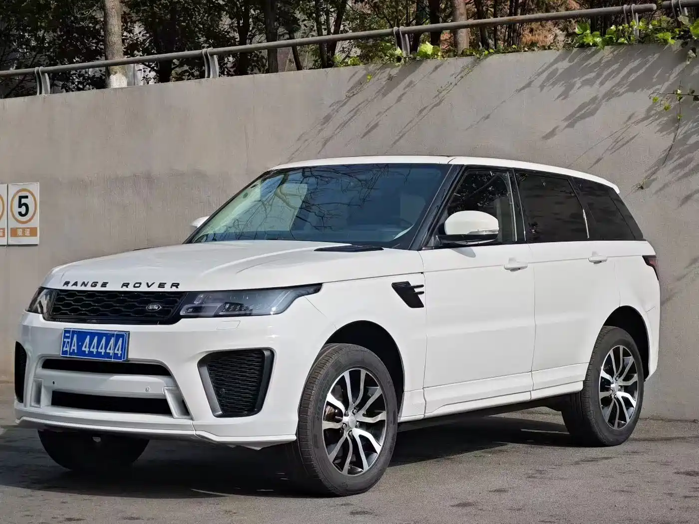 Land Rover Range Rover Sport 2017 3.0 SC V6 HSE