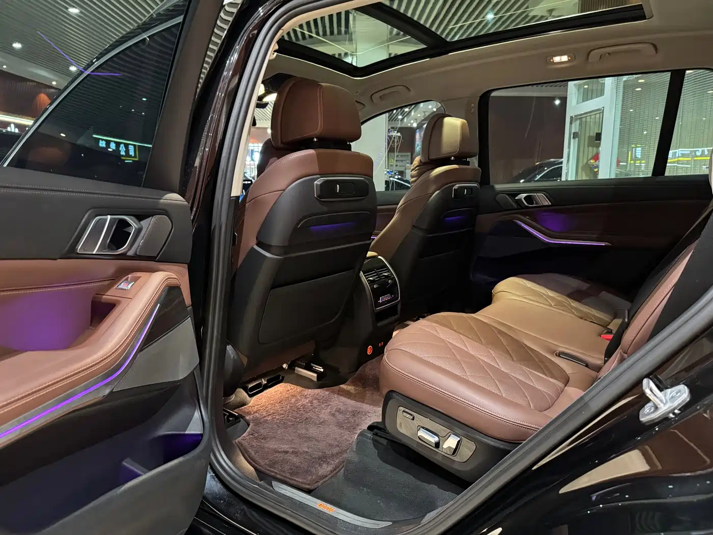 BMW X7 2023 xDrive40i Leading Luxury Package фото 7