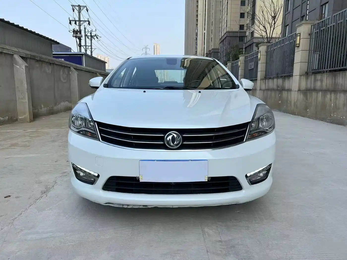 Dongfeng Aeolus L60 2016 2015 1.8L Automatic New Enjoyment Type