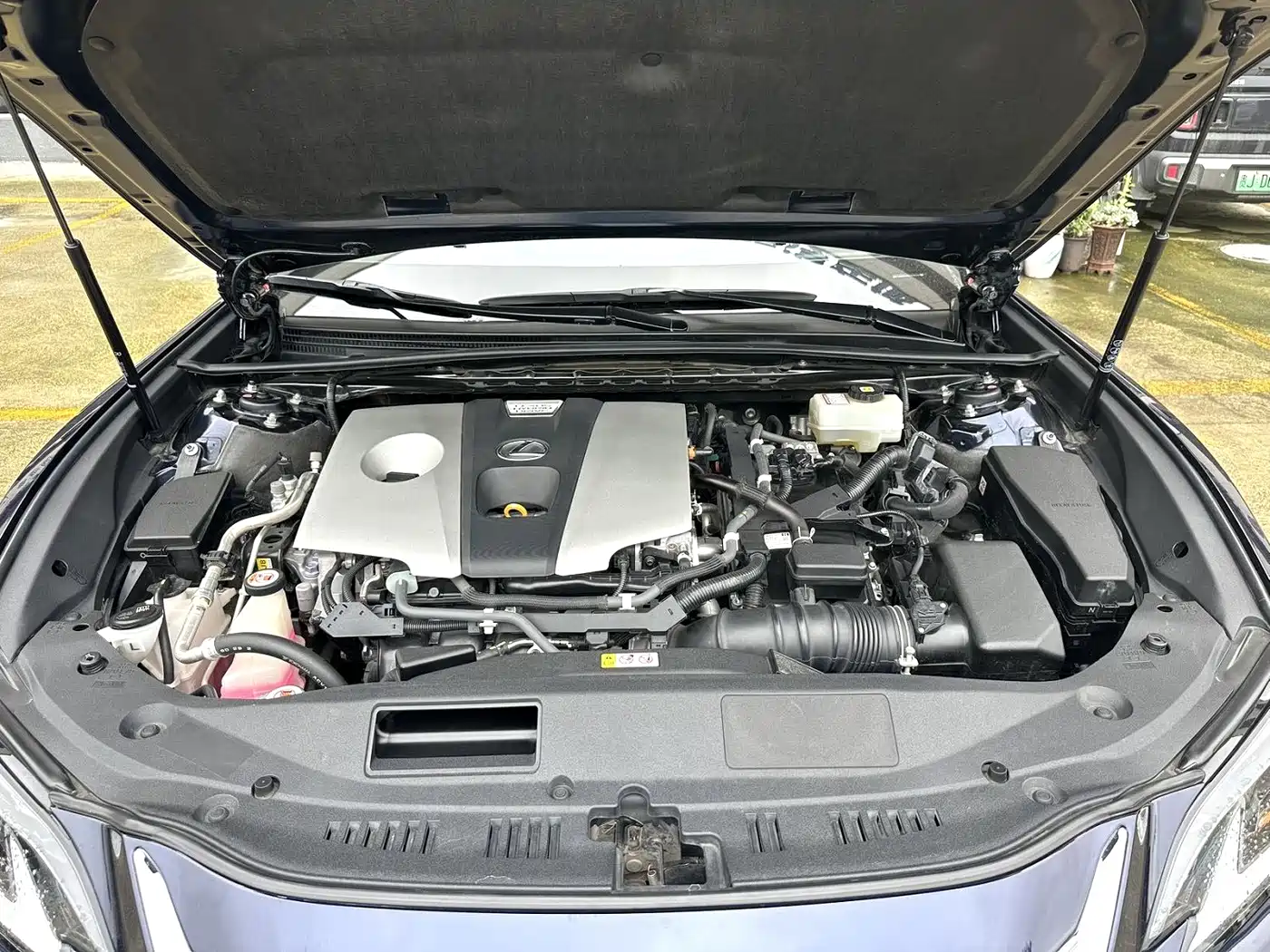 Фото 3 - Lexus ES