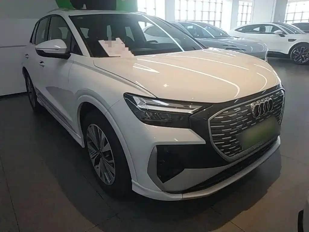 Audi Q4 e-tron 2025 2024 40 e-tron Pioneer Edition