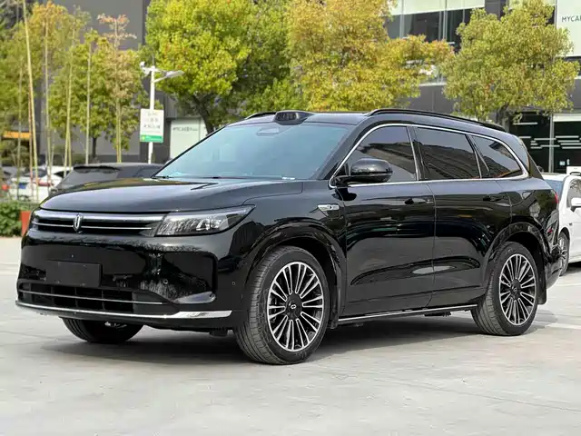 AITO Wenjie AITO M7 2024
