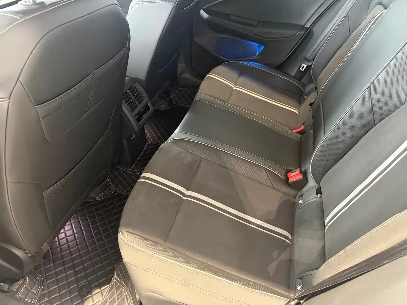 Volkswagen Golf 2023 Facelift 280TSI DSG R-Line Lite фото 7