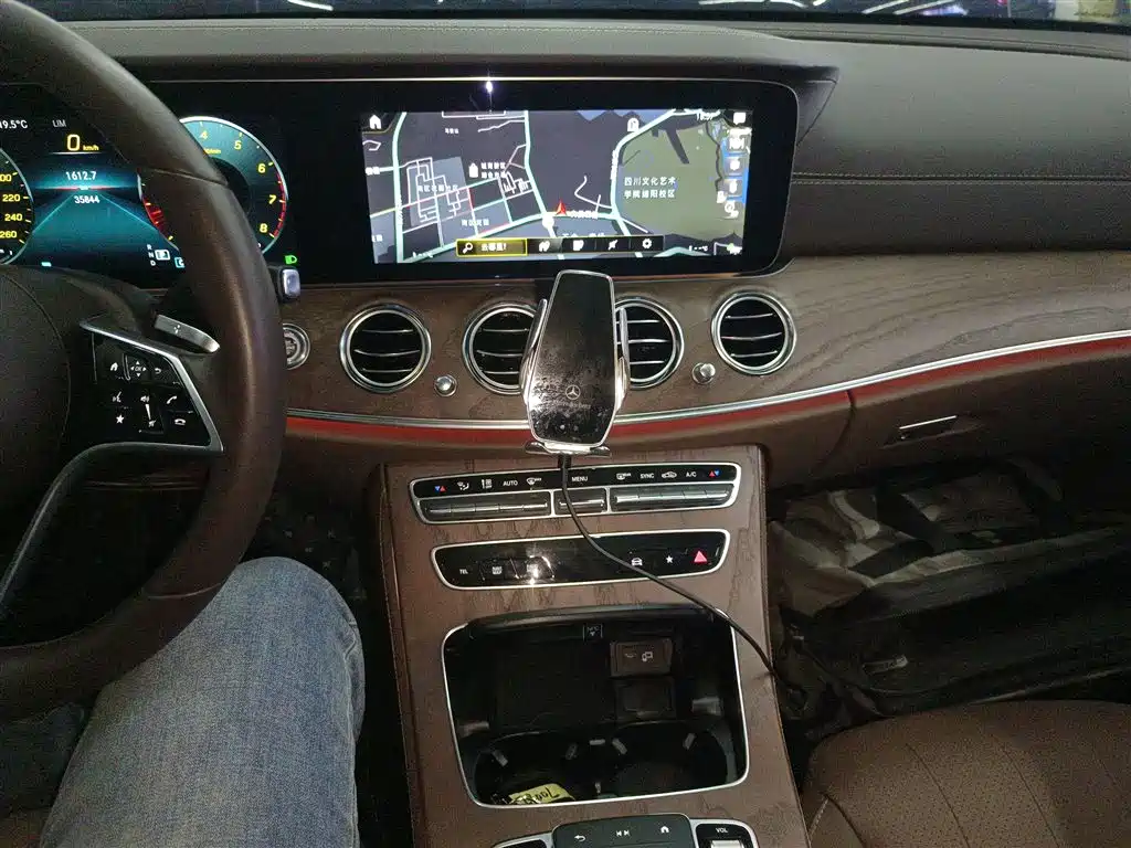 Mercedes-Benz E-Class 2023 Facelift E 300 L Luxury фото 6