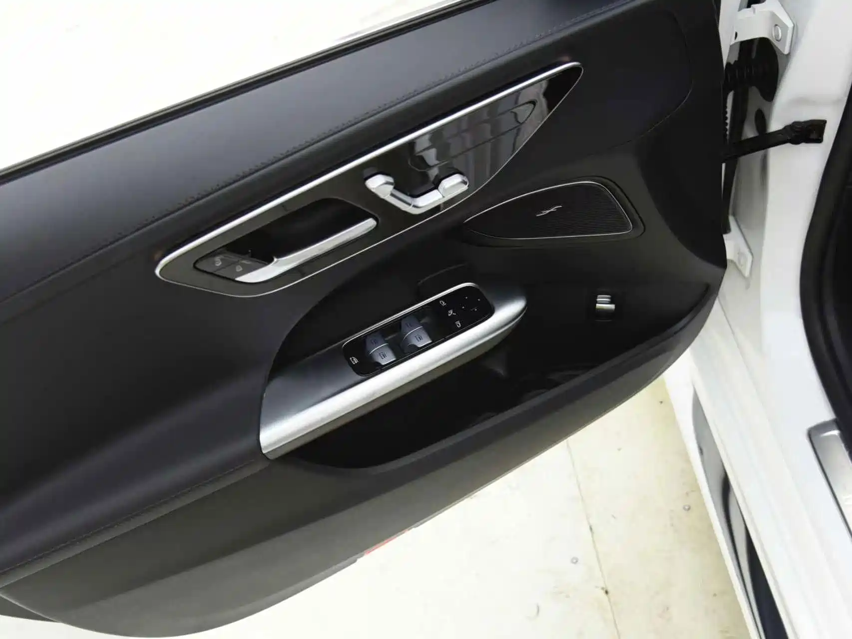 Фото 8 - Mercedes-Benz C-Class
