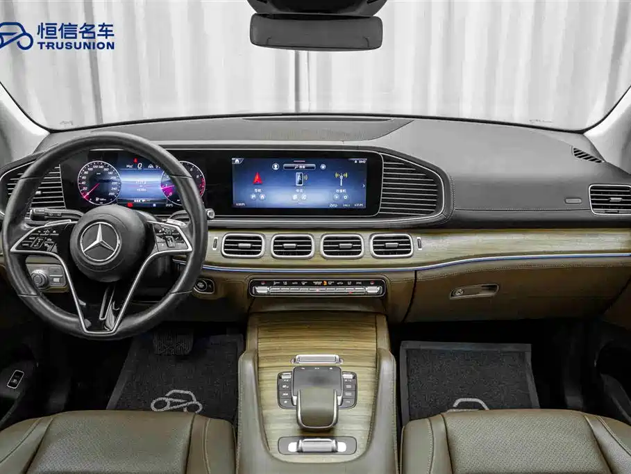 Mercedes-Benz GLE 2024 GLE 450 4MATIC Fashion фото 13