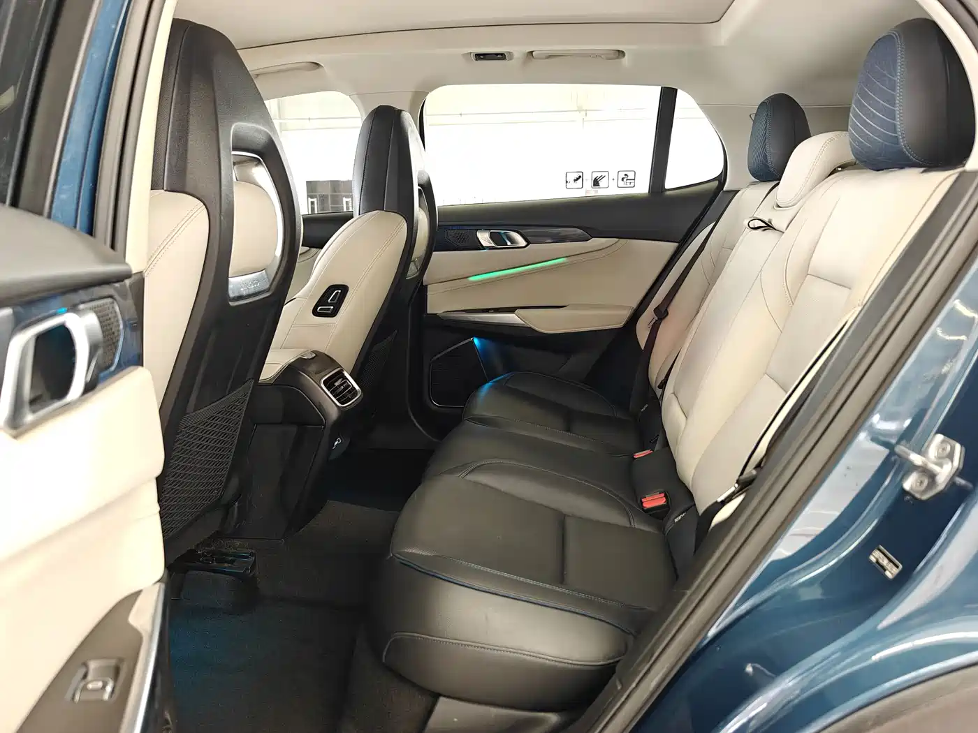 Lynk & Co 01 2019 2.0T 2WD Pro Edition China V фото 15