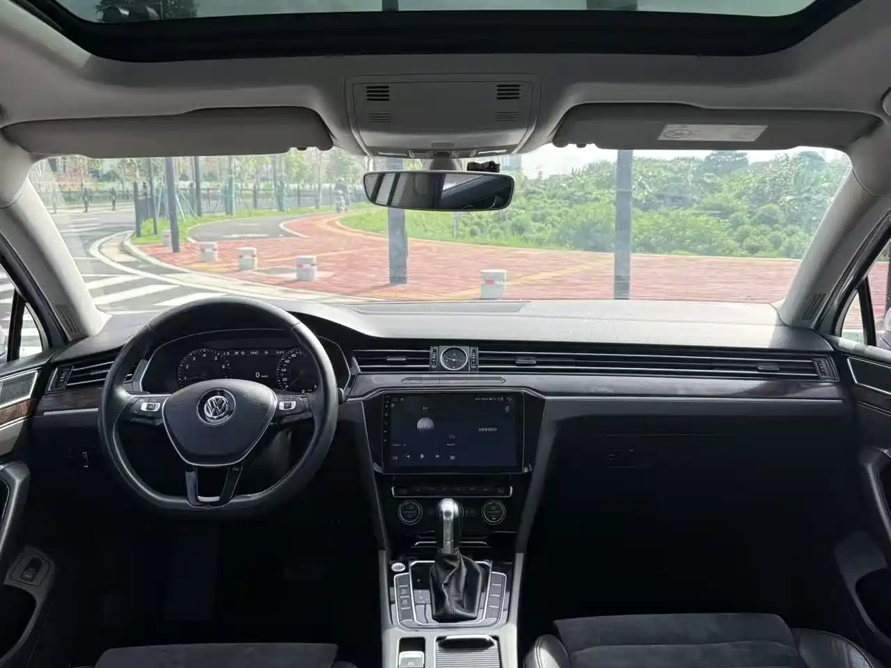 Фото 5 - Volkswagen Magotan