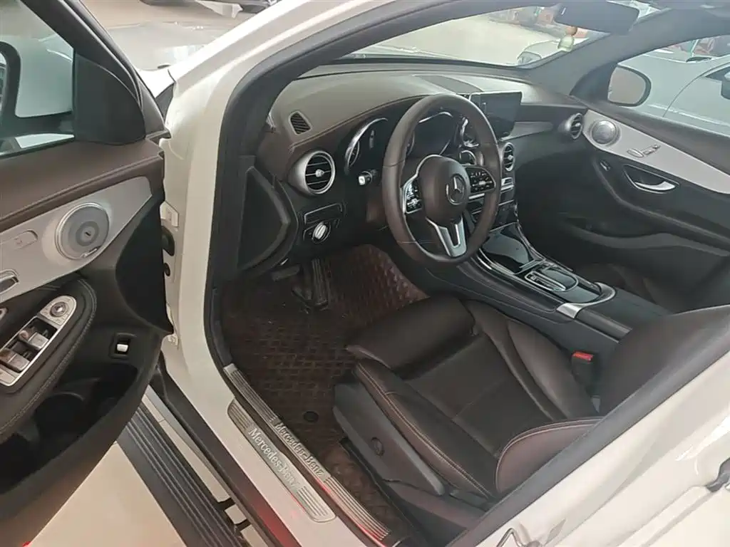 Mercedes-Benz GLC 2020 GLC 260 L 4MATIC Dynamic фото 16