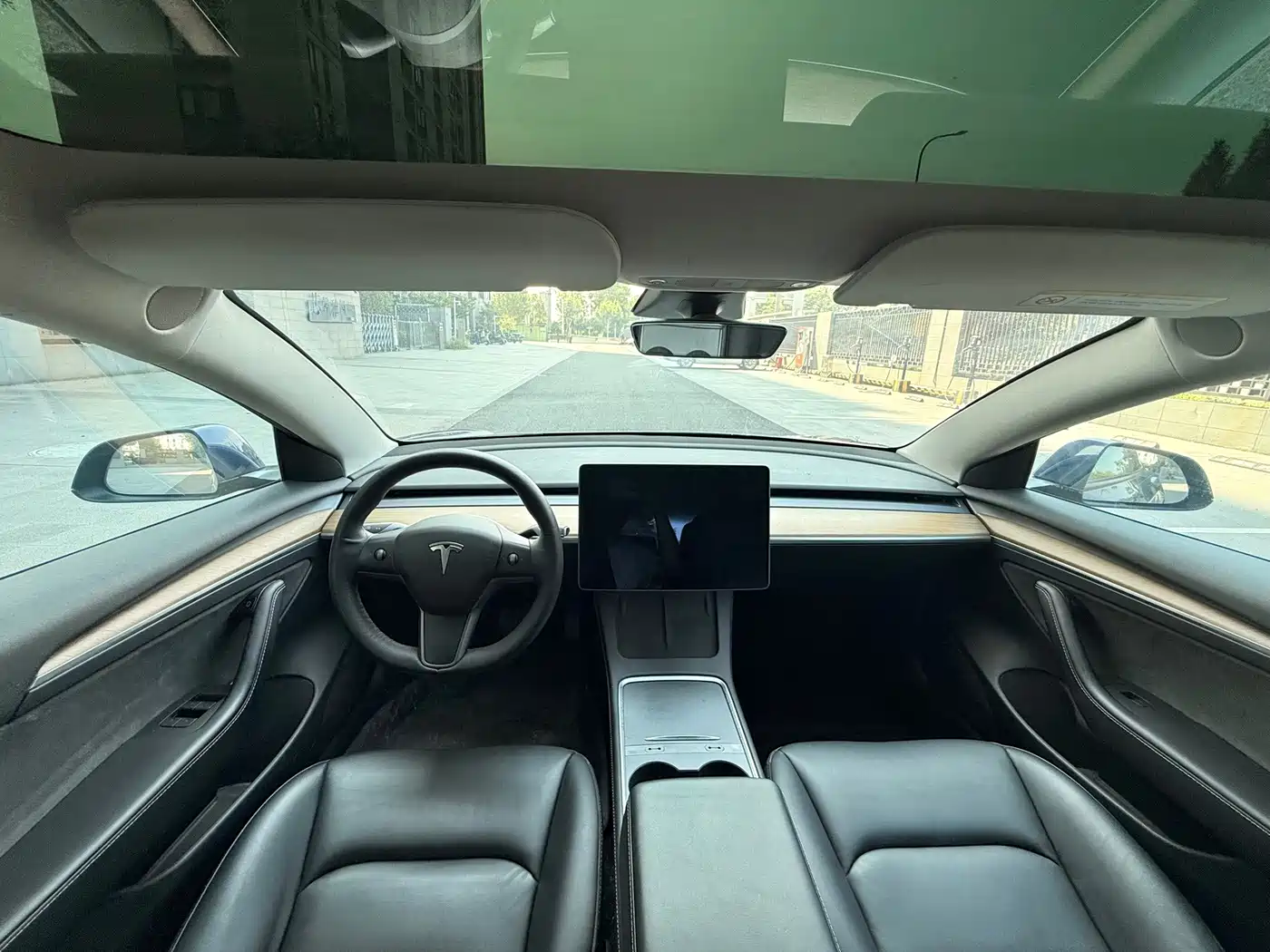 صورة 6 - Tesla Model 3