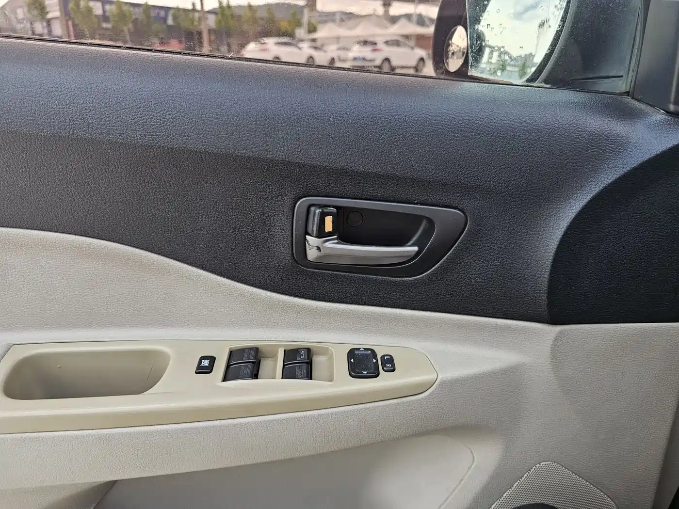 Besturn B50 2011 2011 Model 1.6L Auto Luxury