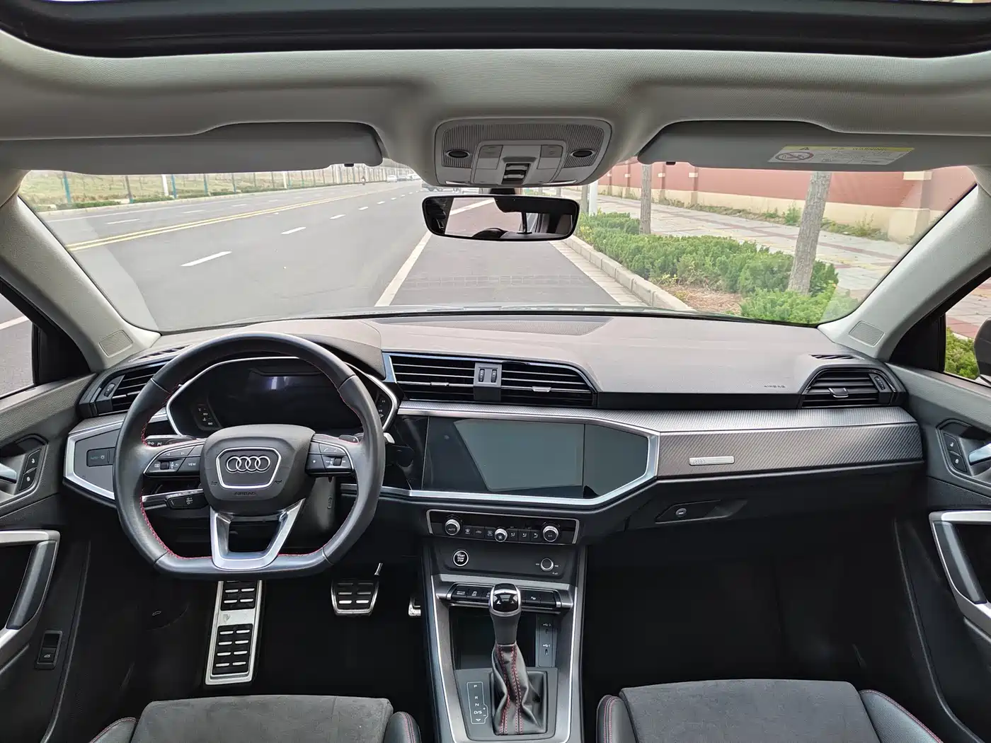 Audi Q3 2024 40 TFSI RS Kit Speed Edition фото 21