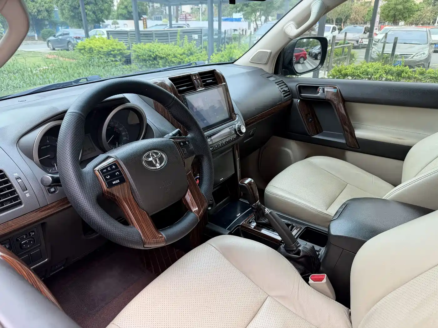Toyota Prado (Import) 2010 2.7L Automatic Standard фото 9
