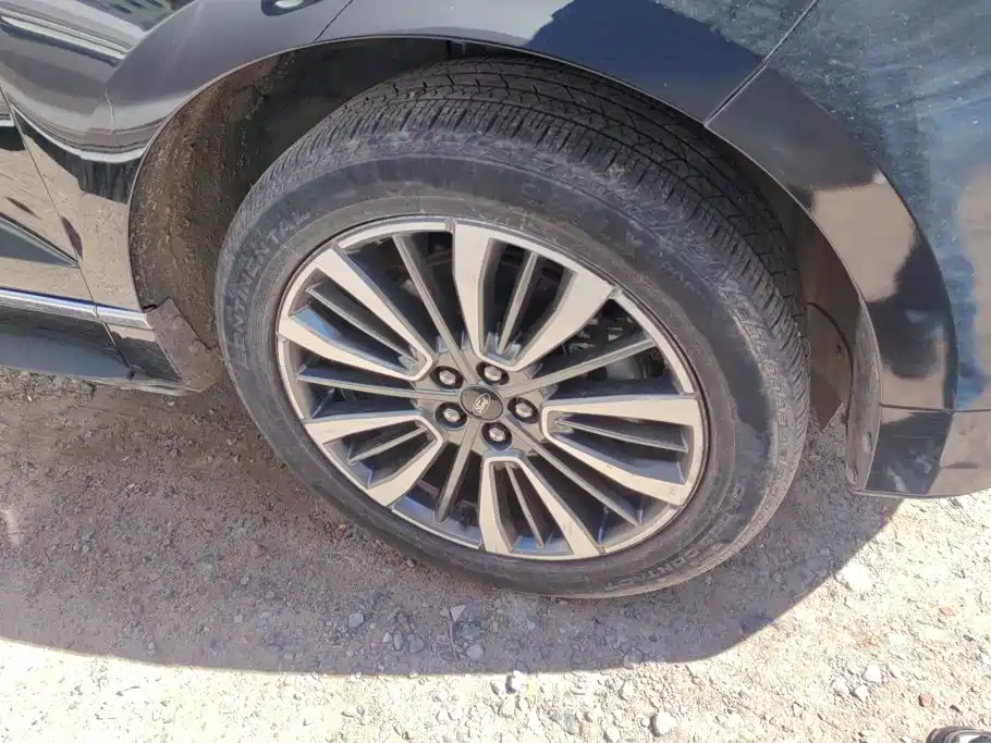 Фото 6 - Ford Edge