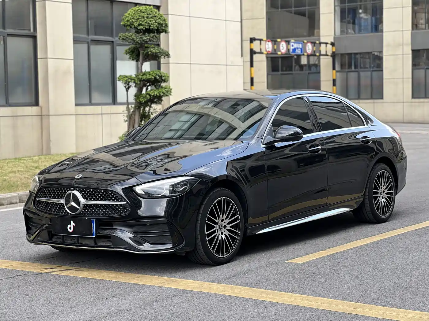 Mercedes-Benz C-Class 2024 C 260 L Sport