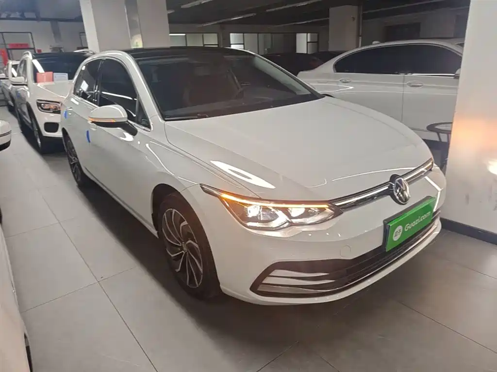 Volkswagen Golf 2023 Facelift 280TSI DSG Pro фото 4