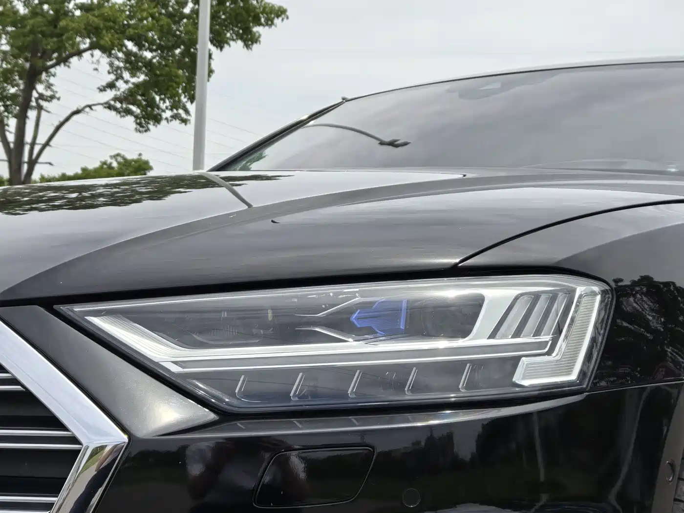 Audi A8 2021 A8L 60 TFSI quattro Premium фото 4