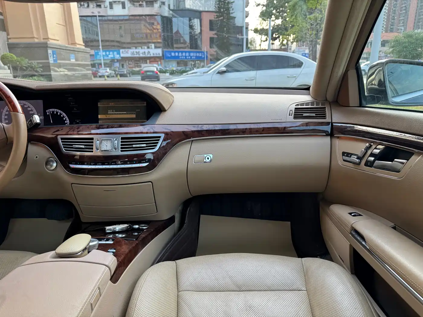 Mercedes-Benz S-Class 2010 S 350 L Luxury фото 18