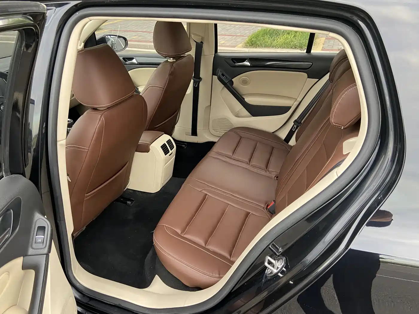 Volkswagen Golf 2011 1.4TSI Manual Comfort фото 9