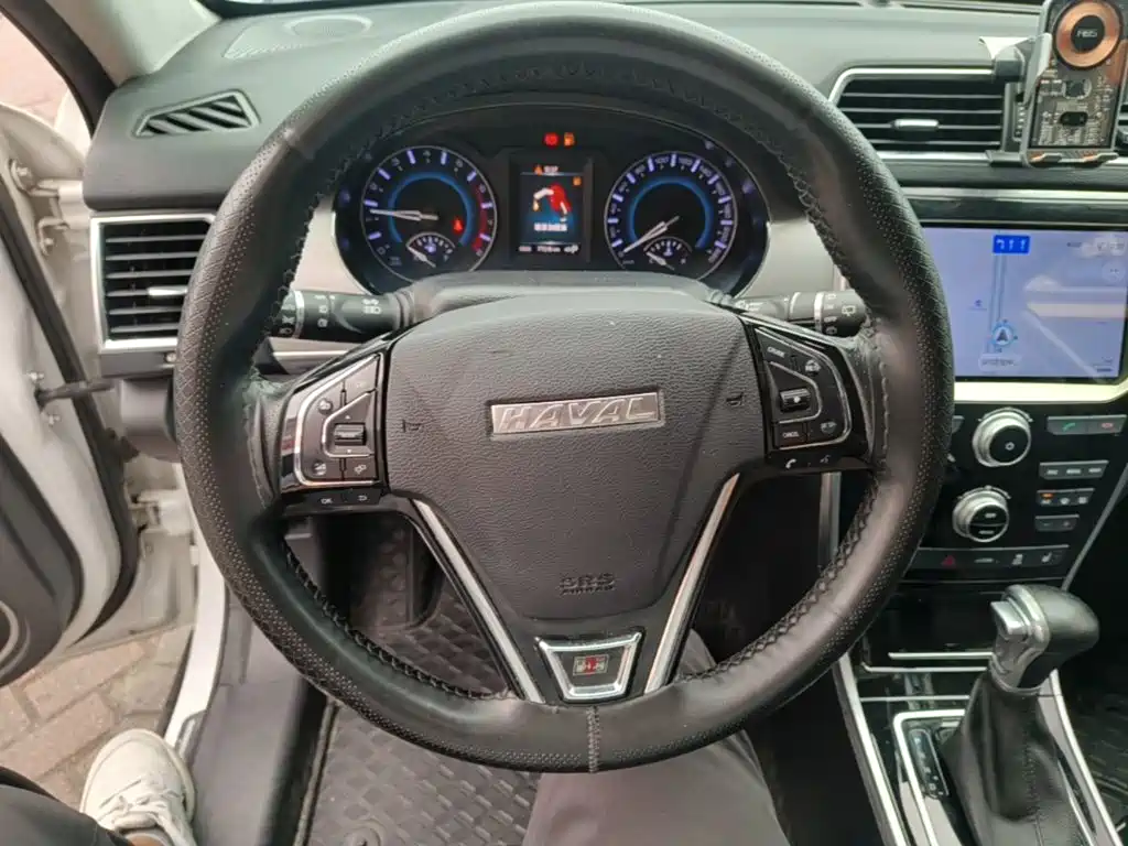Фото 11 - Haval H2