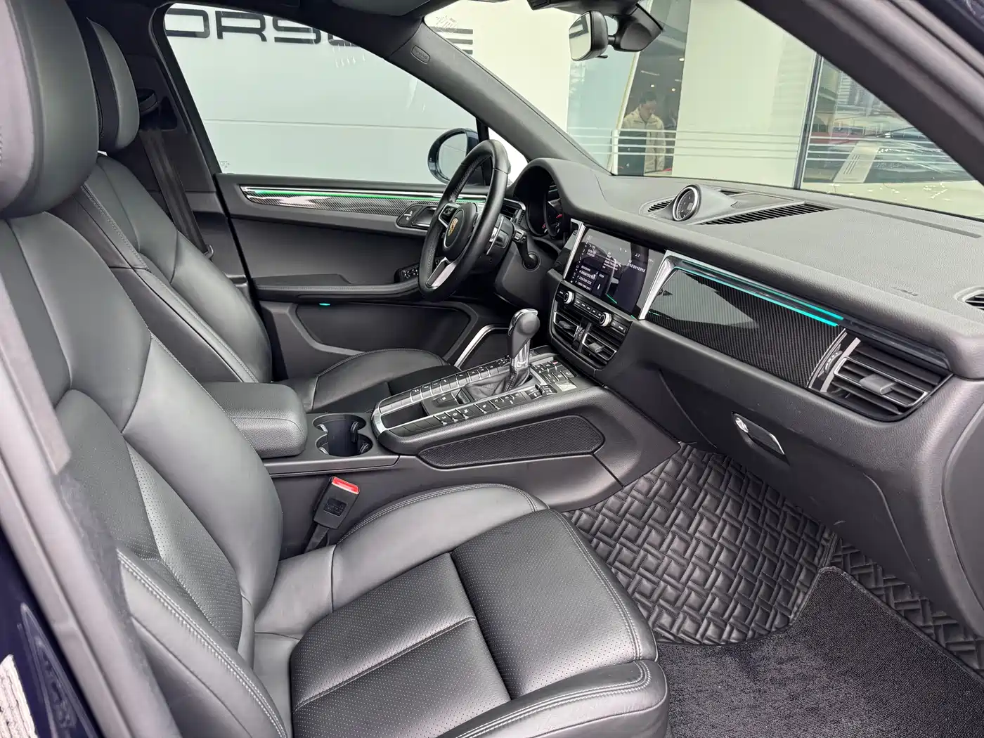 Porsche Macan 2021 Macan 2.0T фото 14