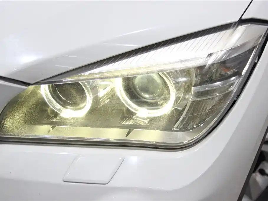 BMW X1 (Import) 2012 sDrive18i Luxury фото 6
