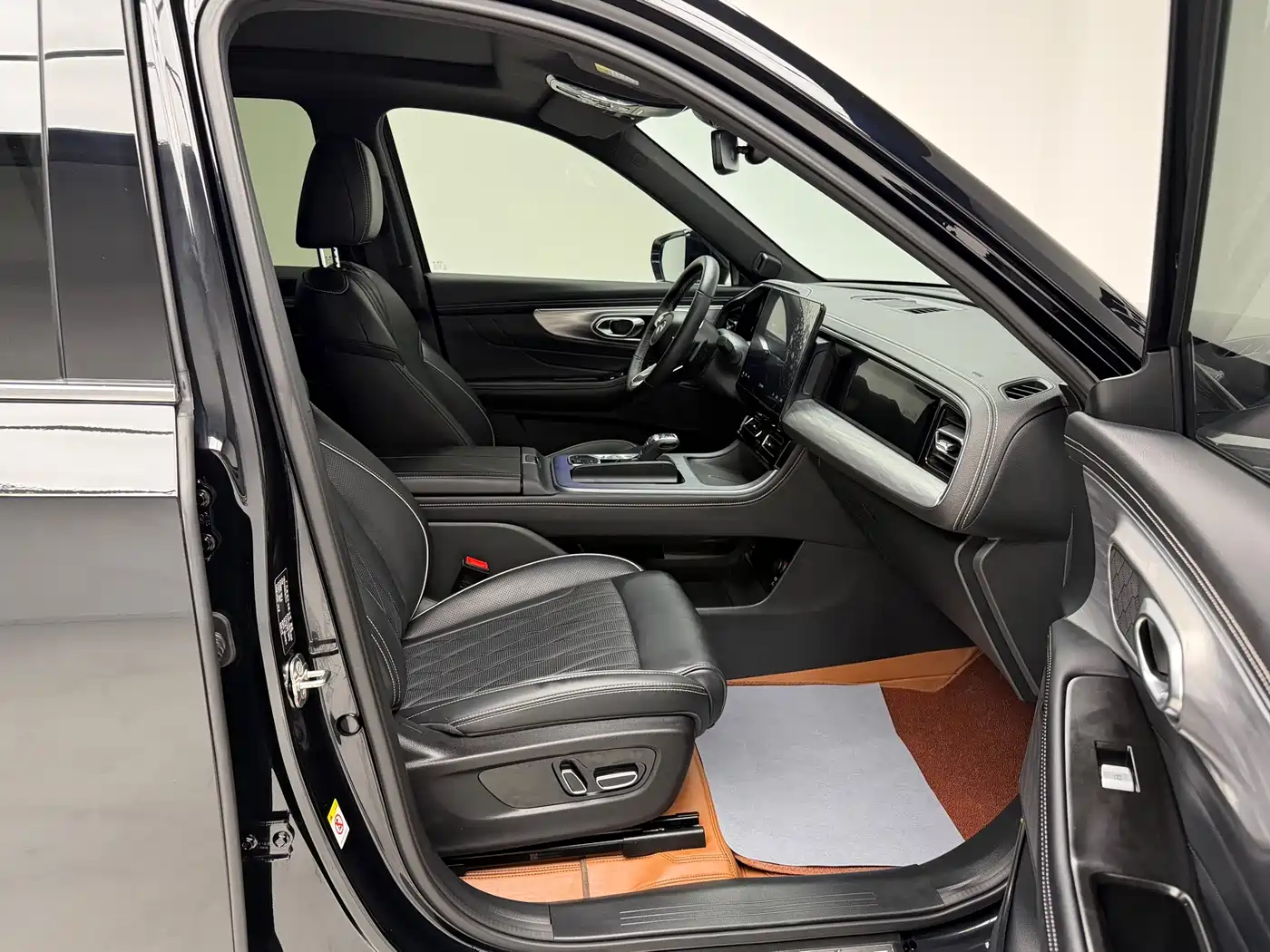 GAC Trumpchi Trumpchi GS8 2024 Navigator Series 2.0TGDI 2WD Luxury Smart Connect Edition фото 10