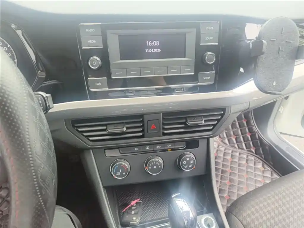 Volkswagen Bora 2019 Facelift 1.5L Automatic Fashion China VI фото 12